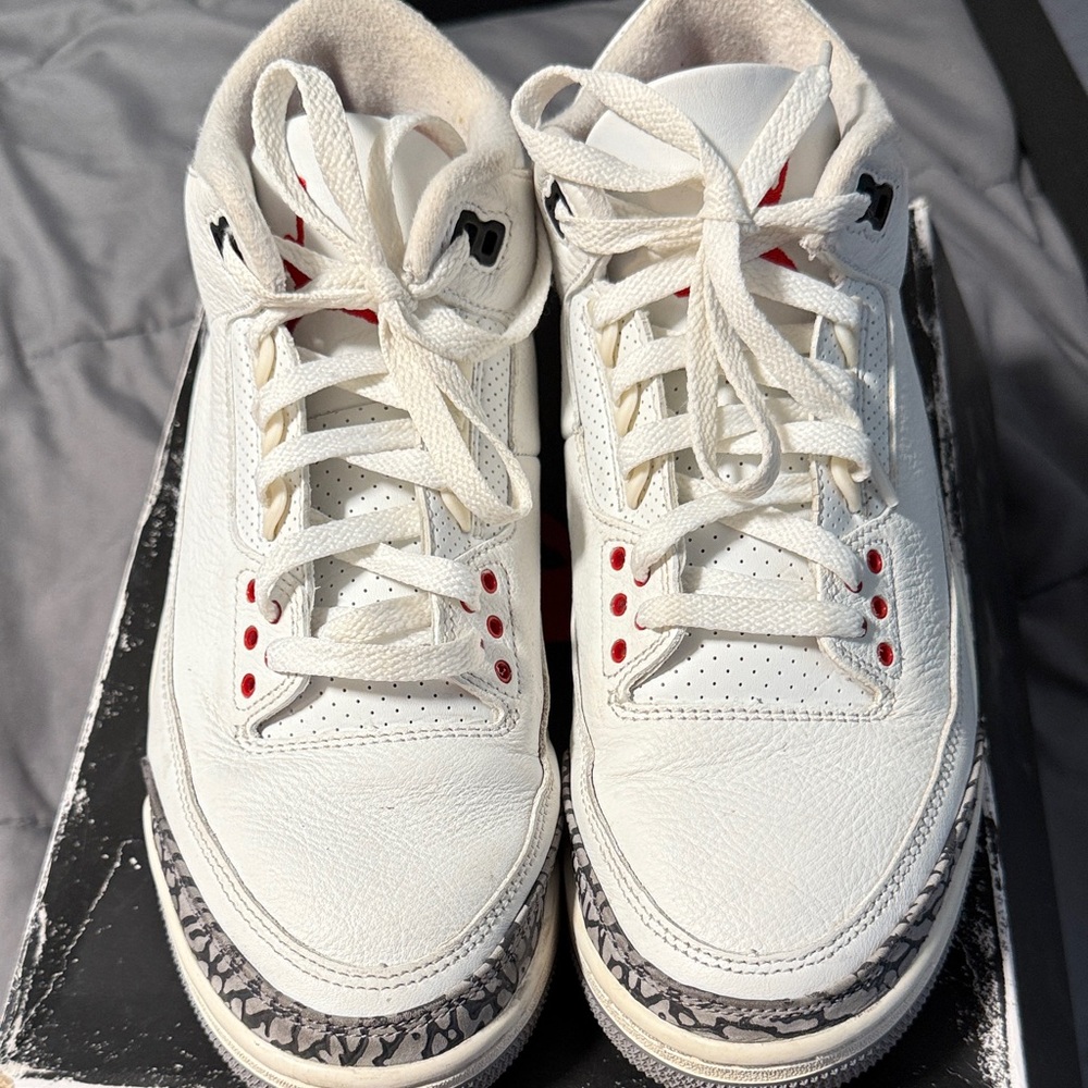 Nike Air Jordan 3 Retro in Black and Red